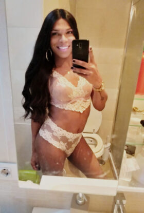 Thais Melo Trans